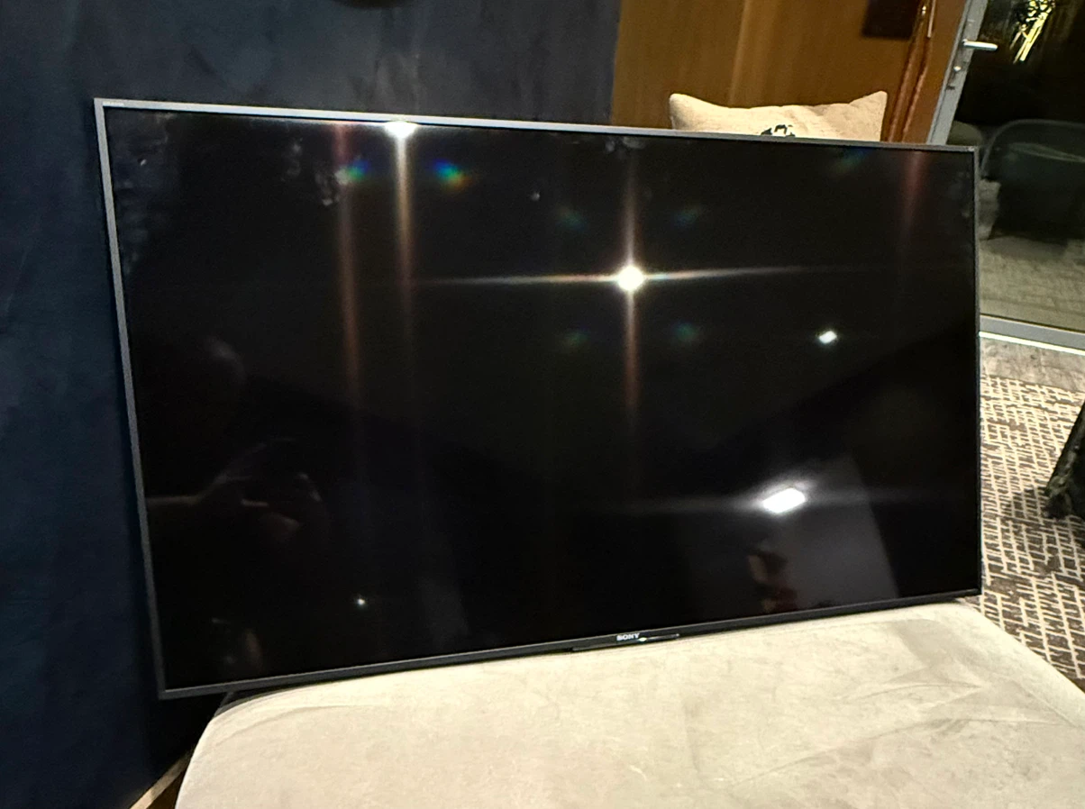 Sony TV with AC Adapter and Remote - photo 3