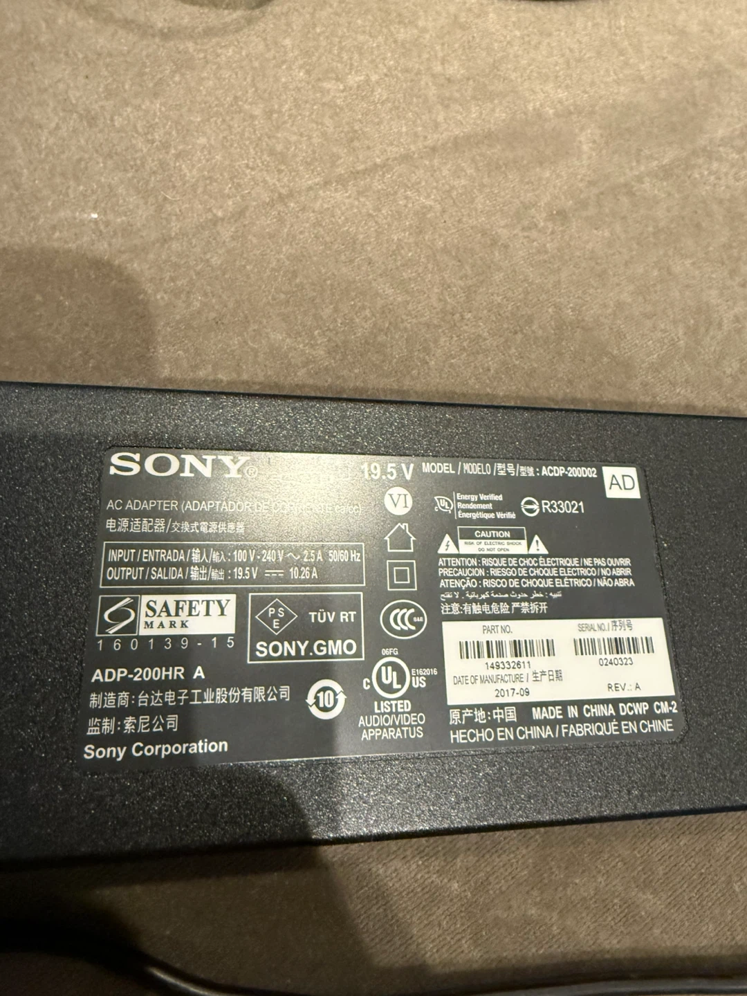 Sony TV with AC Adapter and Remote - photo 5