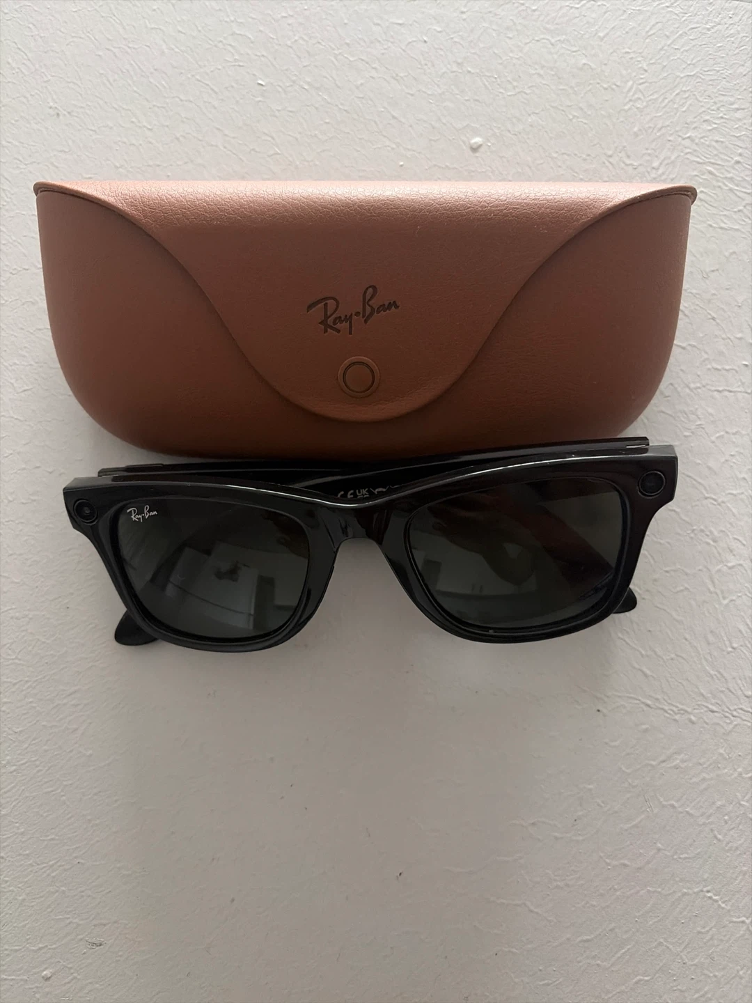 Ray-Ban meta Sunglasses with Case