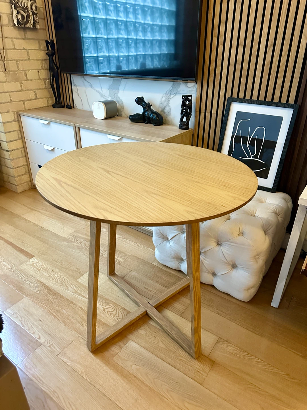 MODERN MINIMALIST WHITE OAK DINING TABLE / ROUND CONDO SIZE