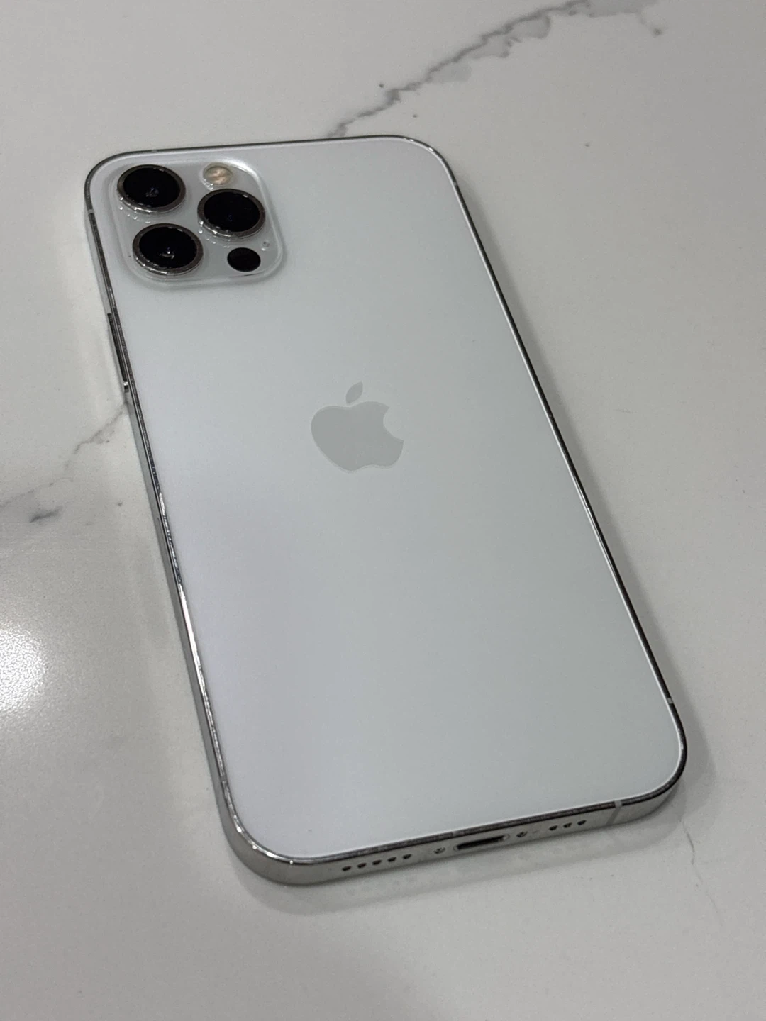 Apple iPhone 12 Pro 256 GB Silver - photo 2