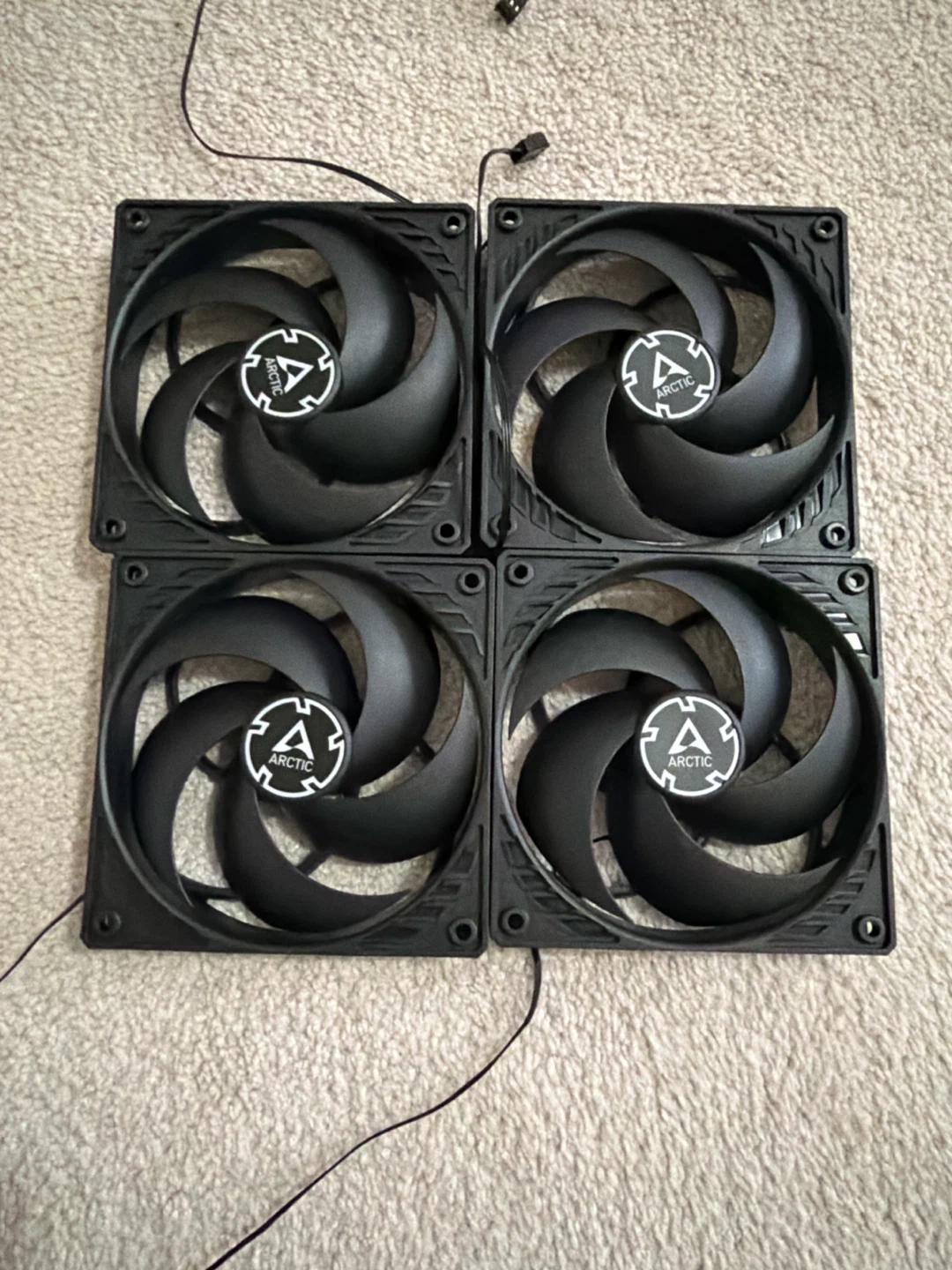 Arctic PC Case Fans (4-Pack) NEVER USED - photo 3