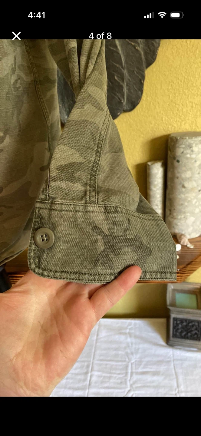 Hot Topic New Camo Button Down Jacket - photo 4