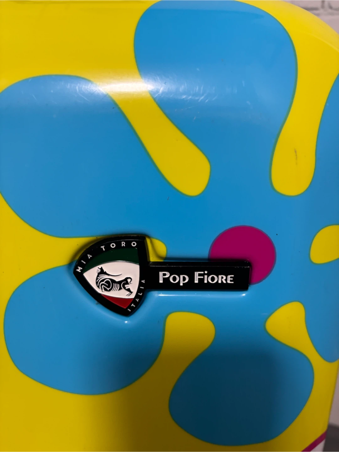 Mia Toro Pop Fiore Hardside Spinner Luggage - photo 4