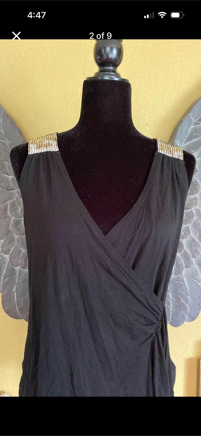 Reitmans Sewn Wrap Front V-neck Tank Top With Sequins - photo 2