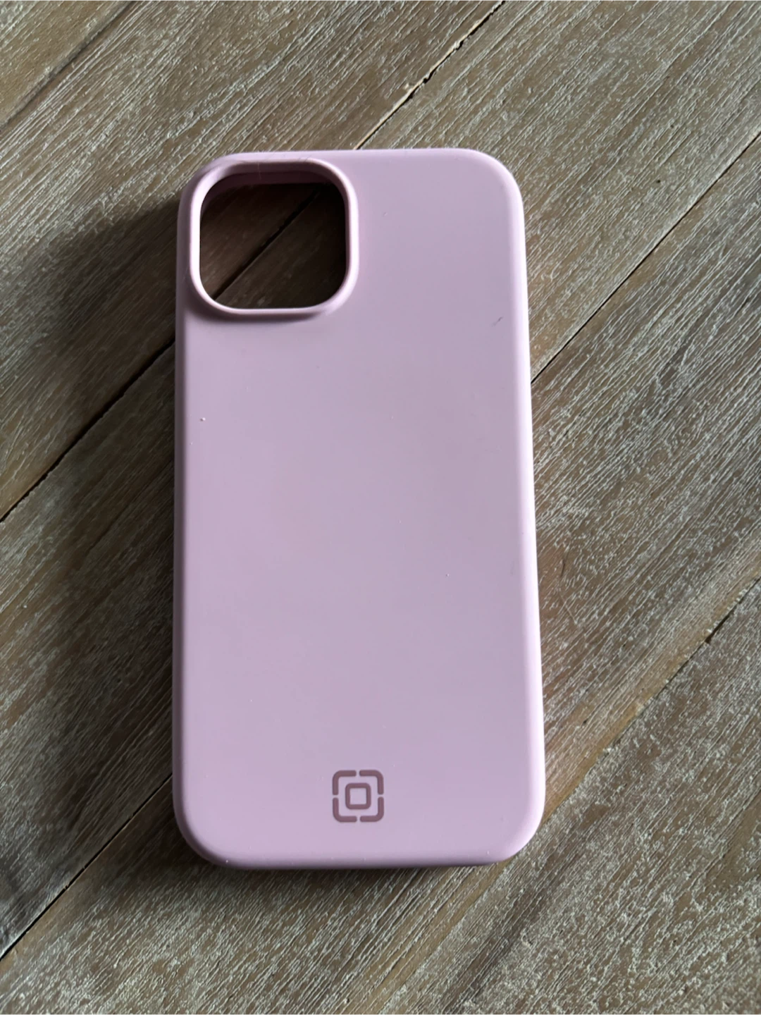 iPhone 14/15 light pink case (INCIPIO)