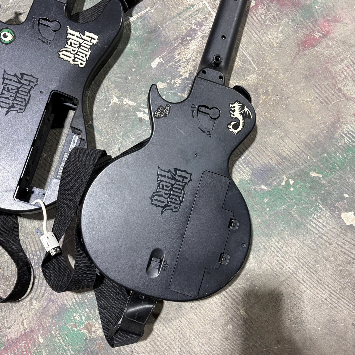 Guitar Hero Controllers (3 Pack) - photo 5