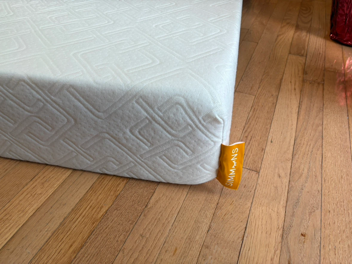 Simmons 20.3 cm (8 in.) Gel Memory Foam Mattress