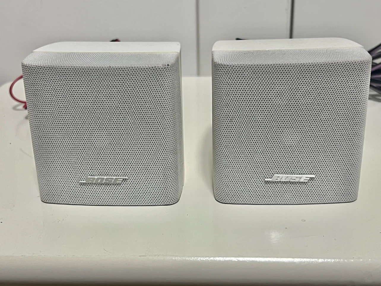 BOSE Cube speakers, White color