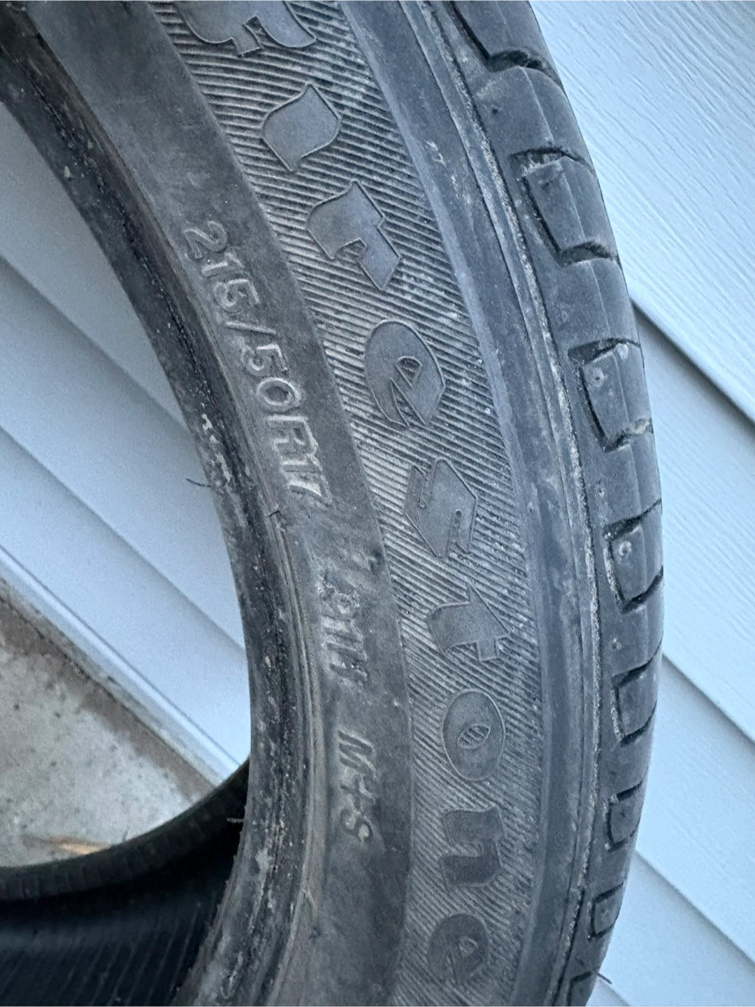 Goodyear Tire 215/50R17