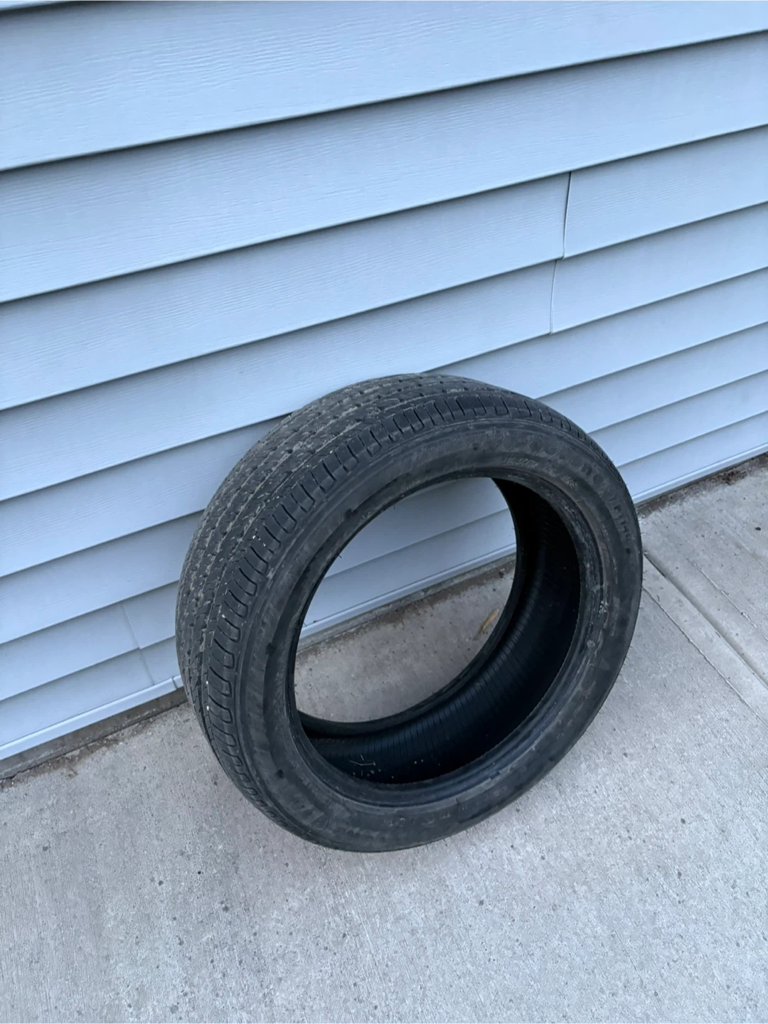 Goodyear Tire 215/50R17 - photo 3