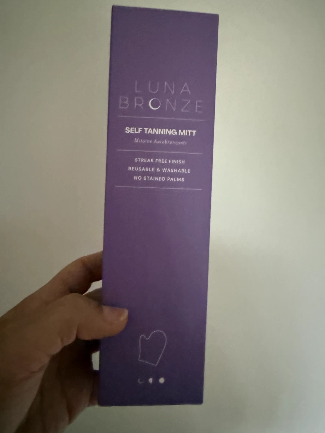 Luna Bronze Self Tanning Mitt - photo 2