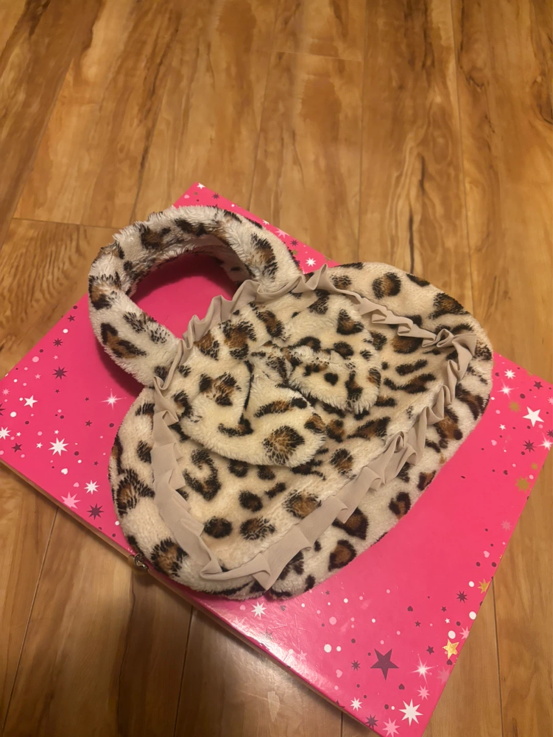 Forever 21 Y2K Faux Fur Leopard Print Handbag with Ruffle Trim - photo 4