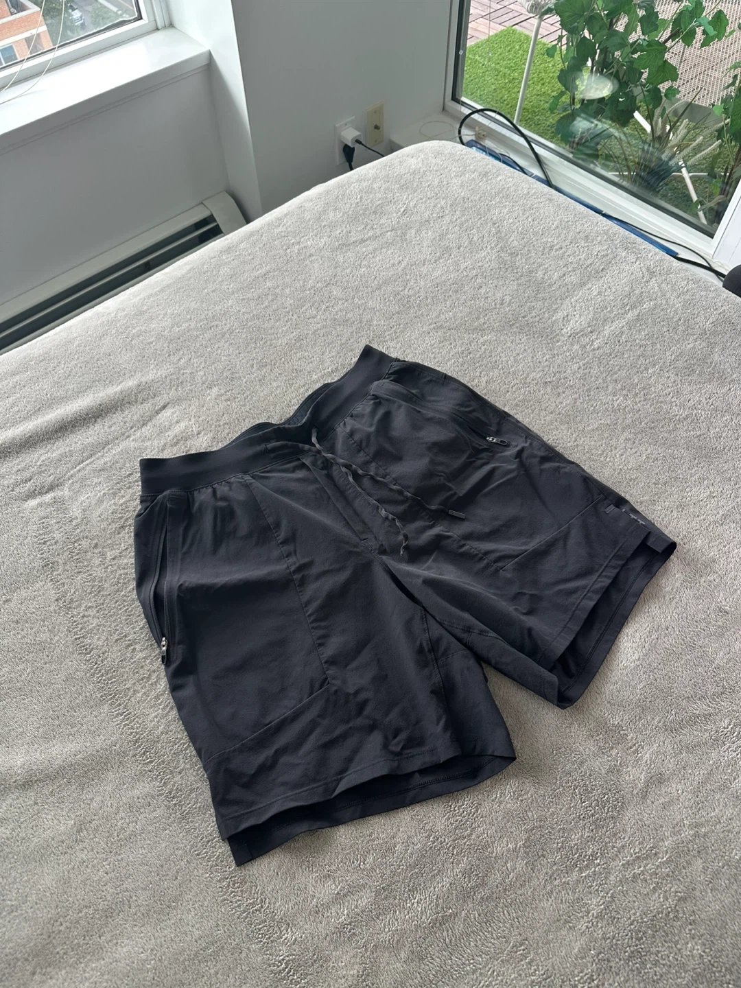 Lululemon License to Train Linerless Short 7” — Black, Size M - photo 3