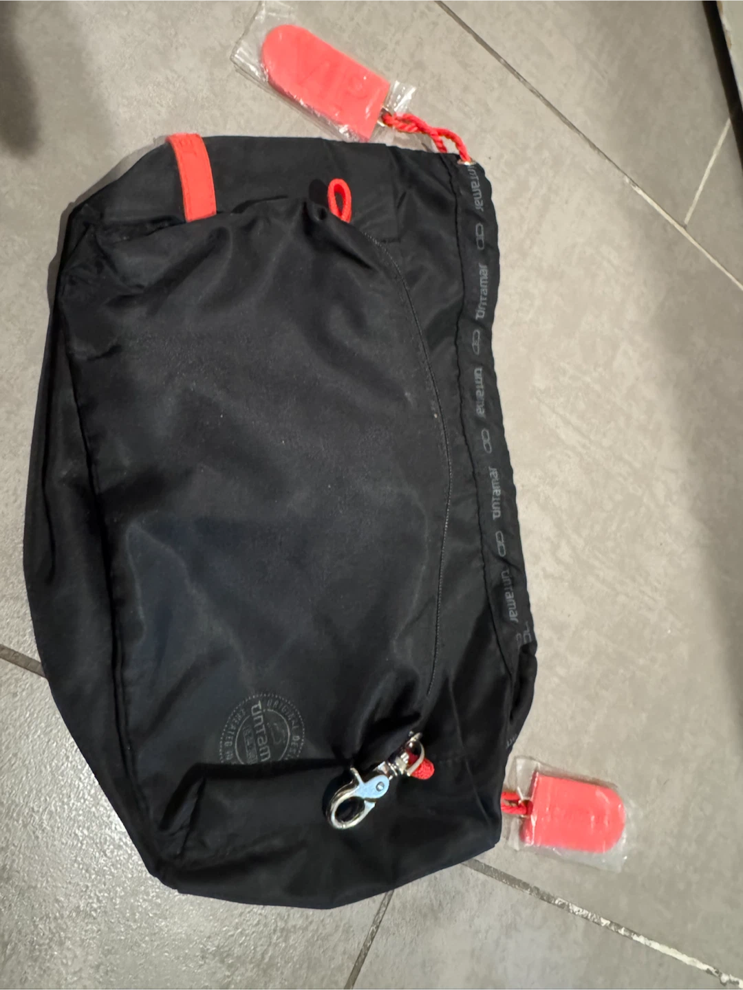 BRANDNEW Timanmal Black Drawstring Bag