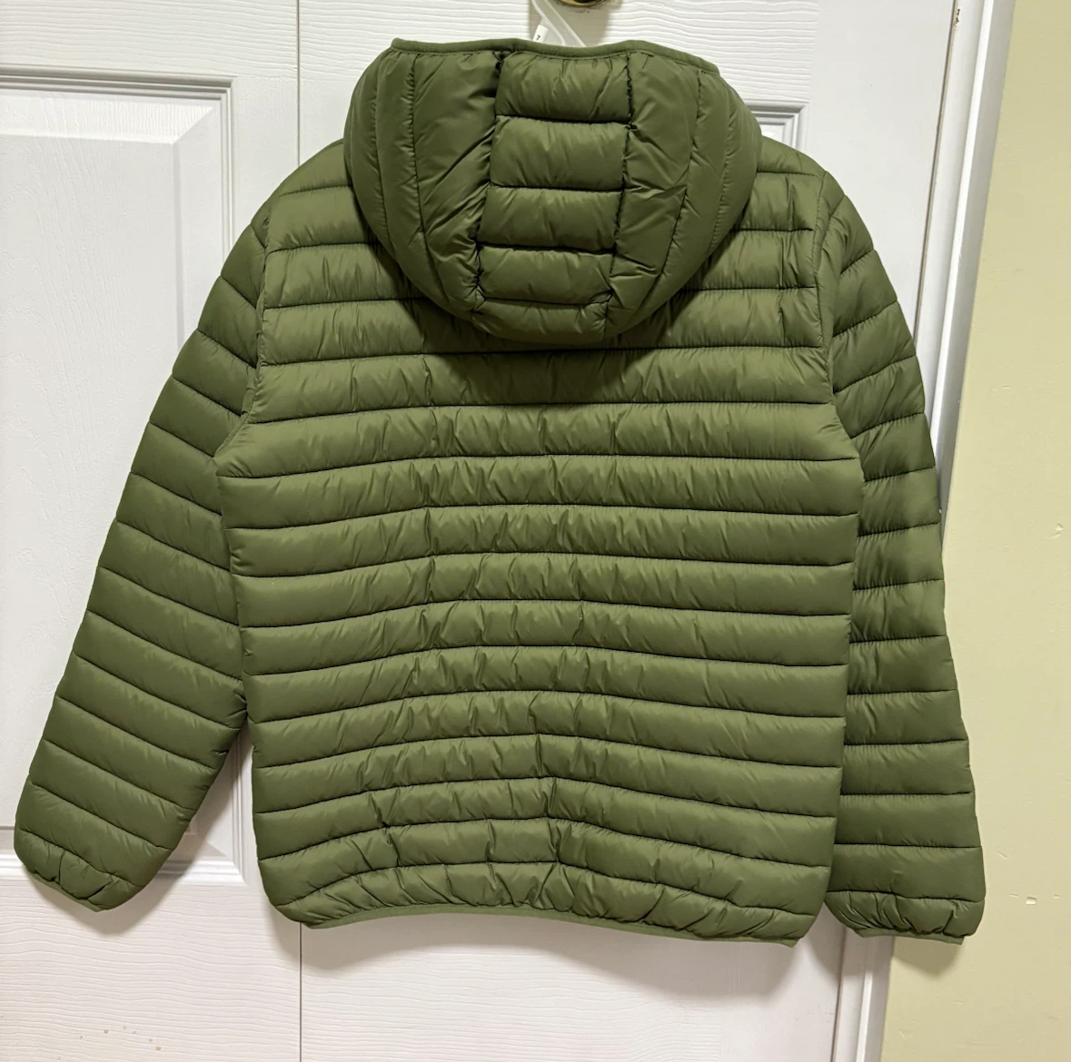 NEW, Guess Kids Winter Down Puffer Jacket, size L (12). - photo 2