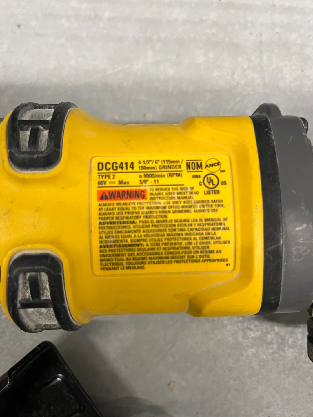 Dewalt DCG414 Grinder - 4-1/2" (115mm) - photo 3