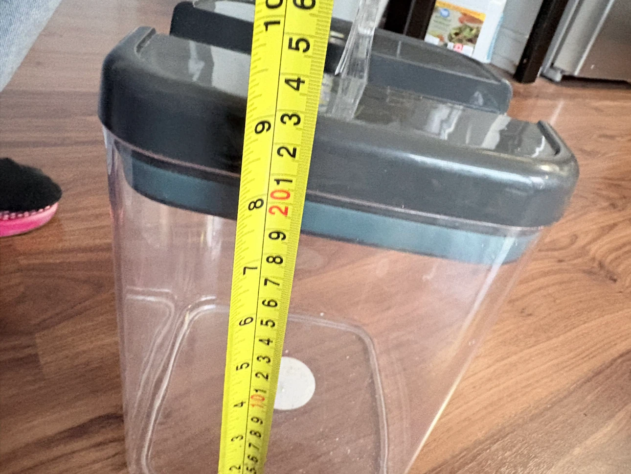 Clear food storage container with dark lid - photo 3