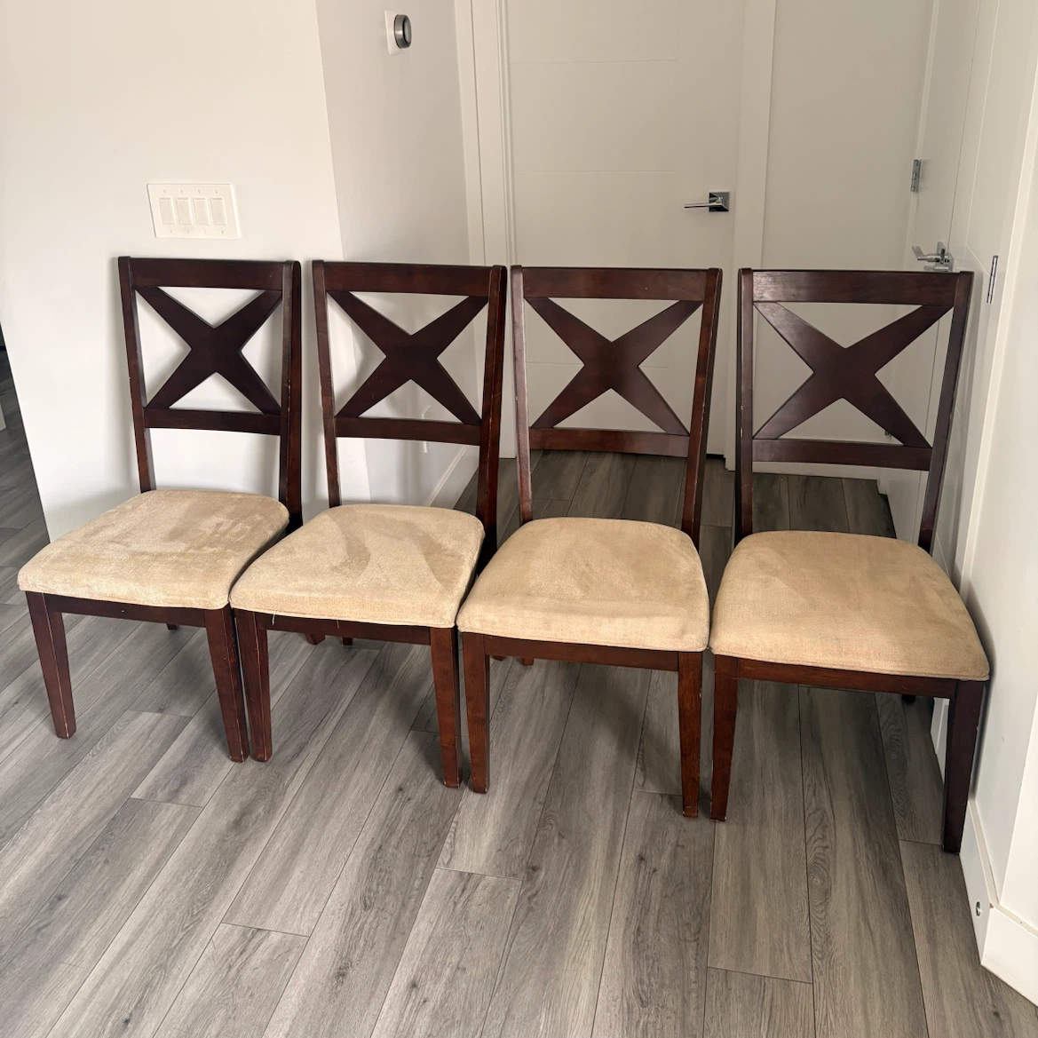 4 Dining Chairs