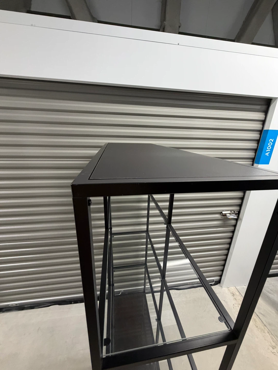 Metal Bookshelf with Glass Shelves - photo 5