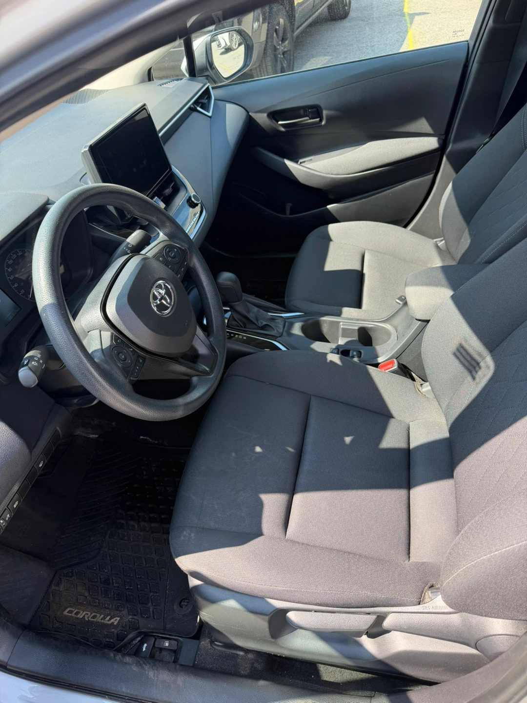 2024 Toyota Corolla LE Sedan - photo 5