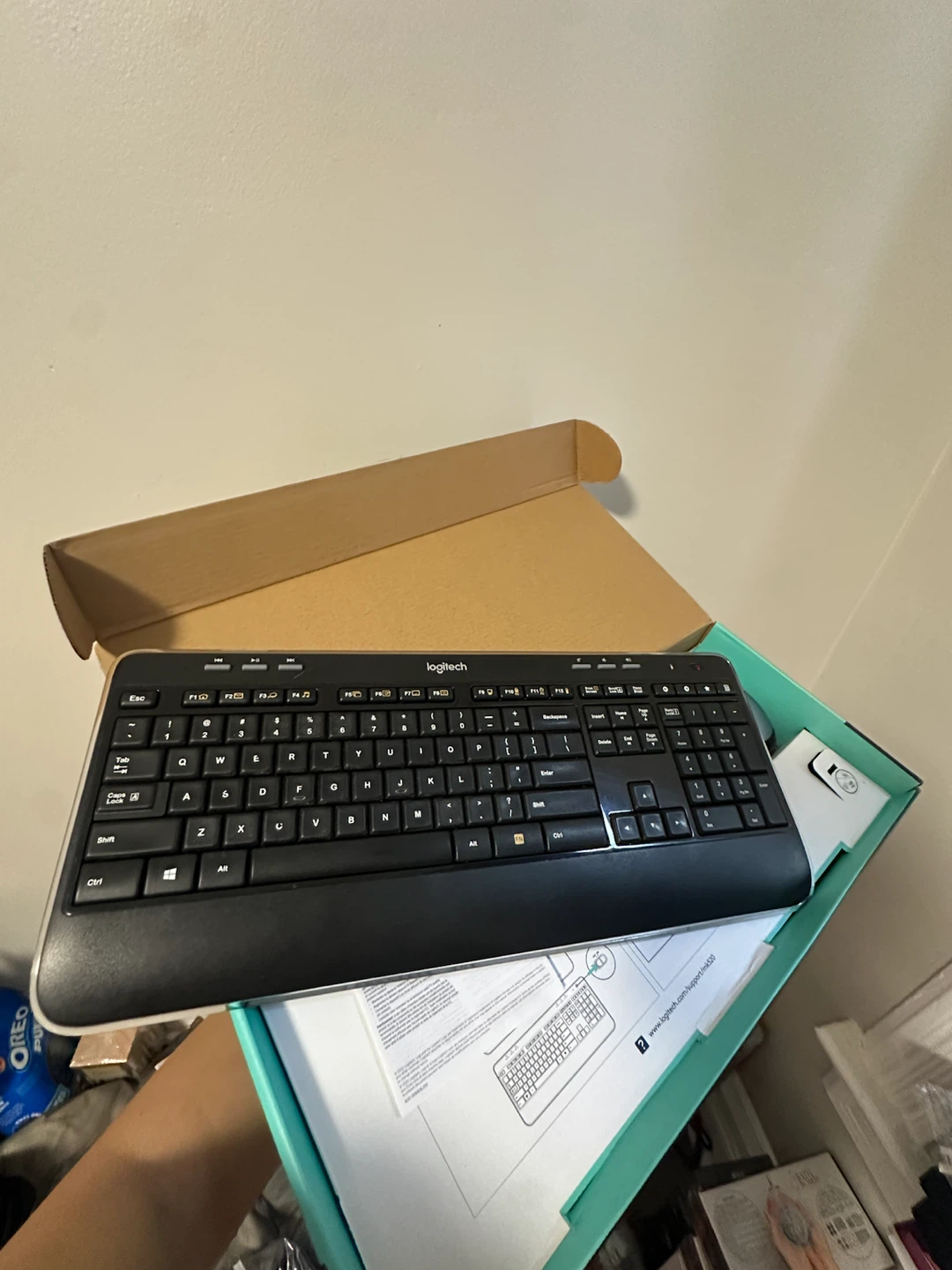 Logitech MK520 Wireless Keyboard & Mouse Combo – New - photo 3