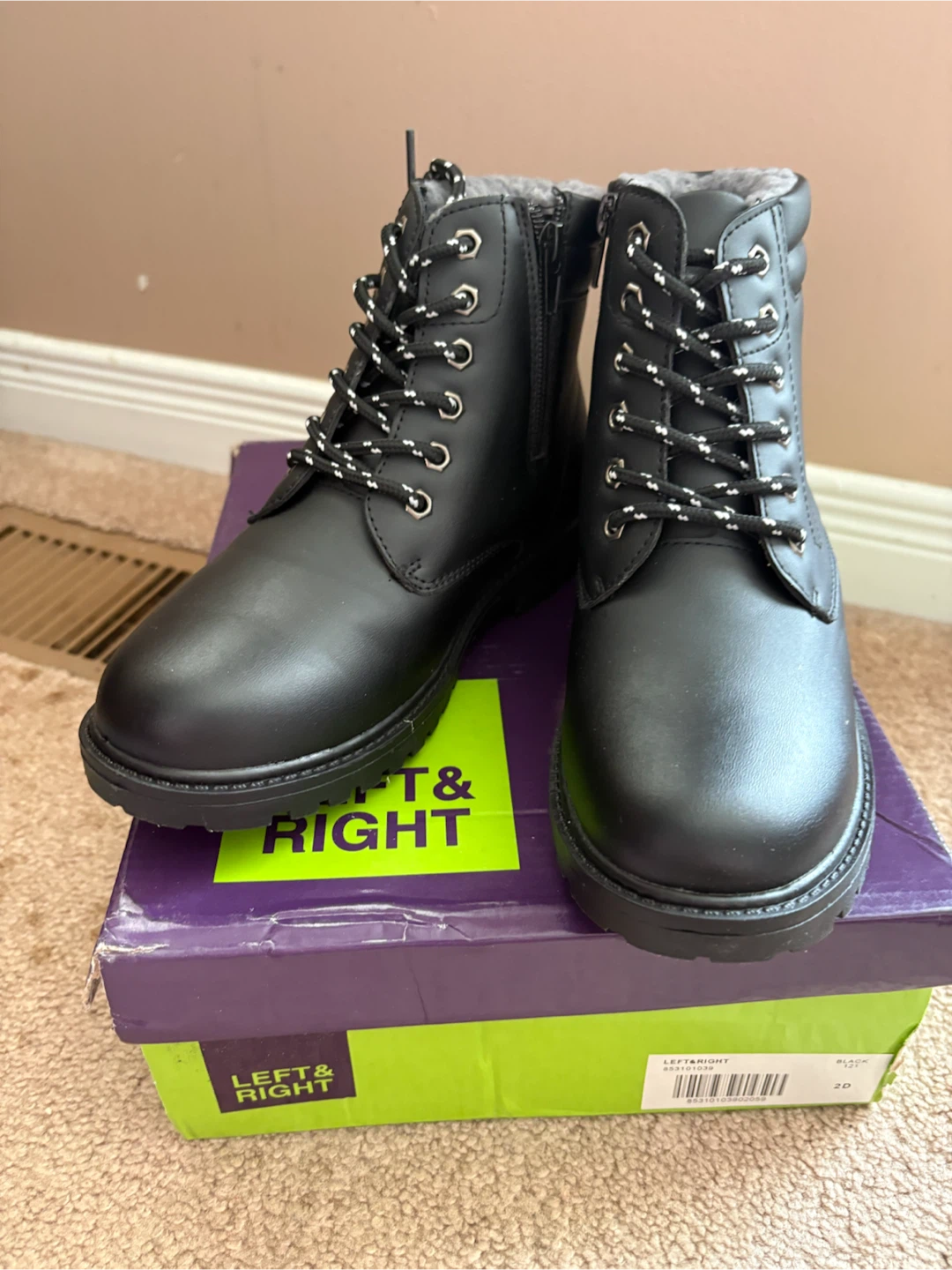 NEW, Kids Winter boots by Left&Right, size 2. - photo 2