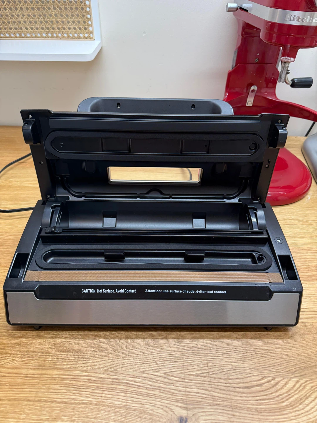 NESCO Vacuum Sealer - photo 5