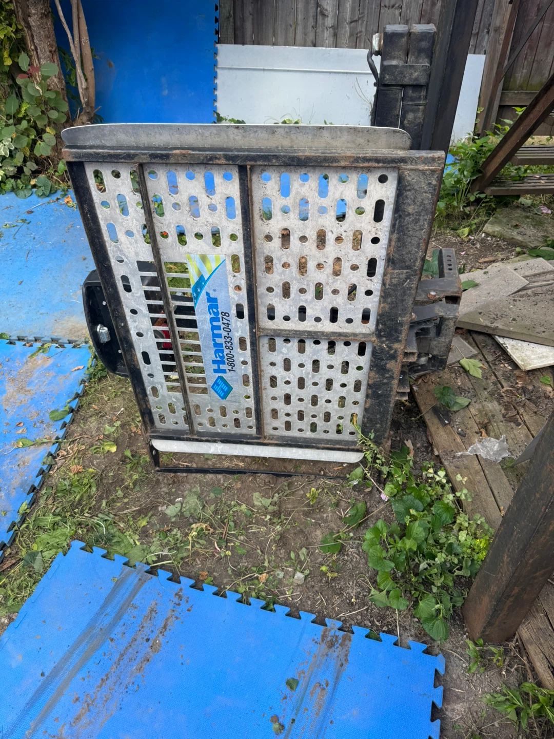 Harmar Vertical Platform Lift - photo 2