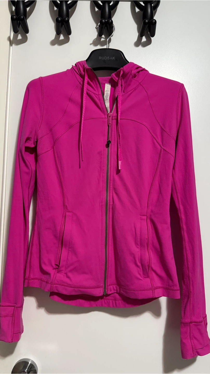 Lululemon define jacket size 6