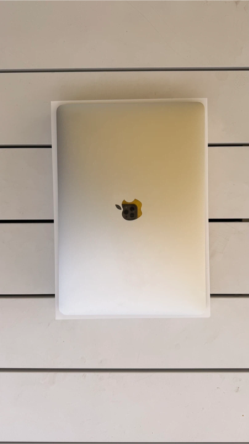 MACBOOK AIR M1 2020 8GB RAM 256GB SSD - photo 2