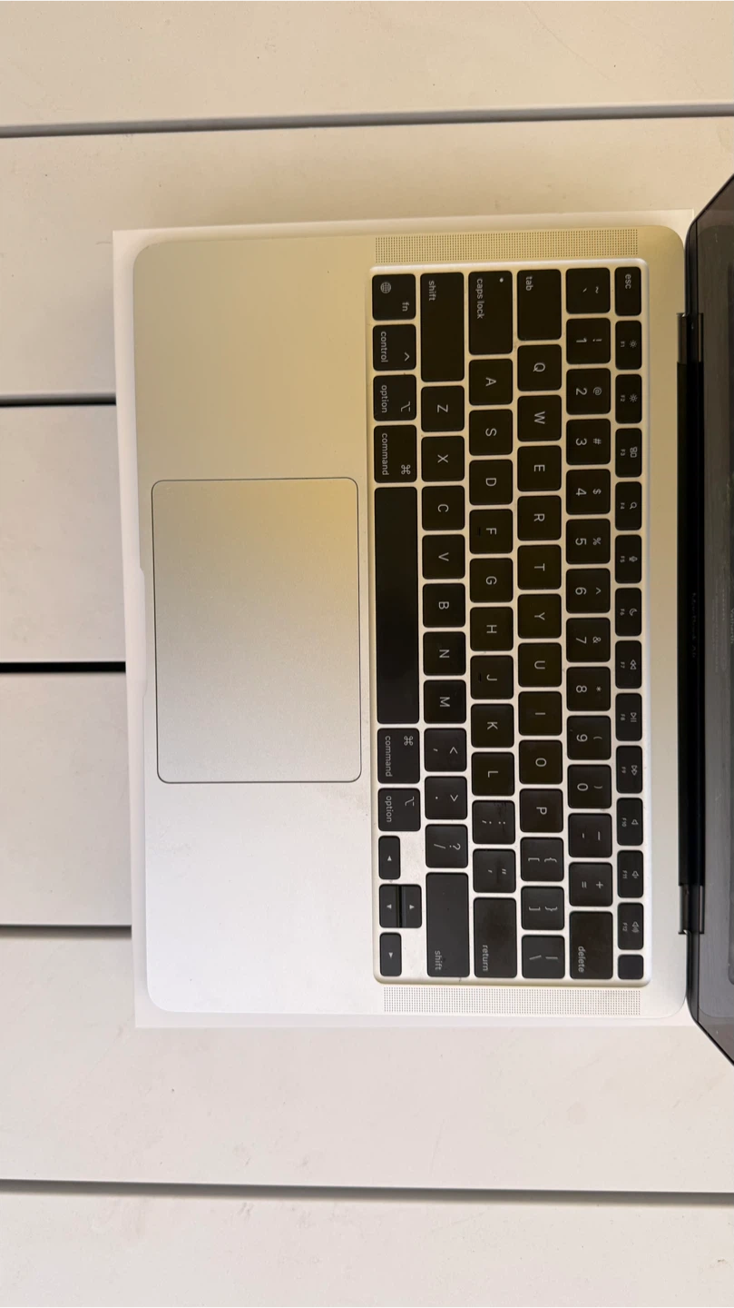 MACBOOK AIR M1 2020 8GB RAM 256GB SSD - photo 3