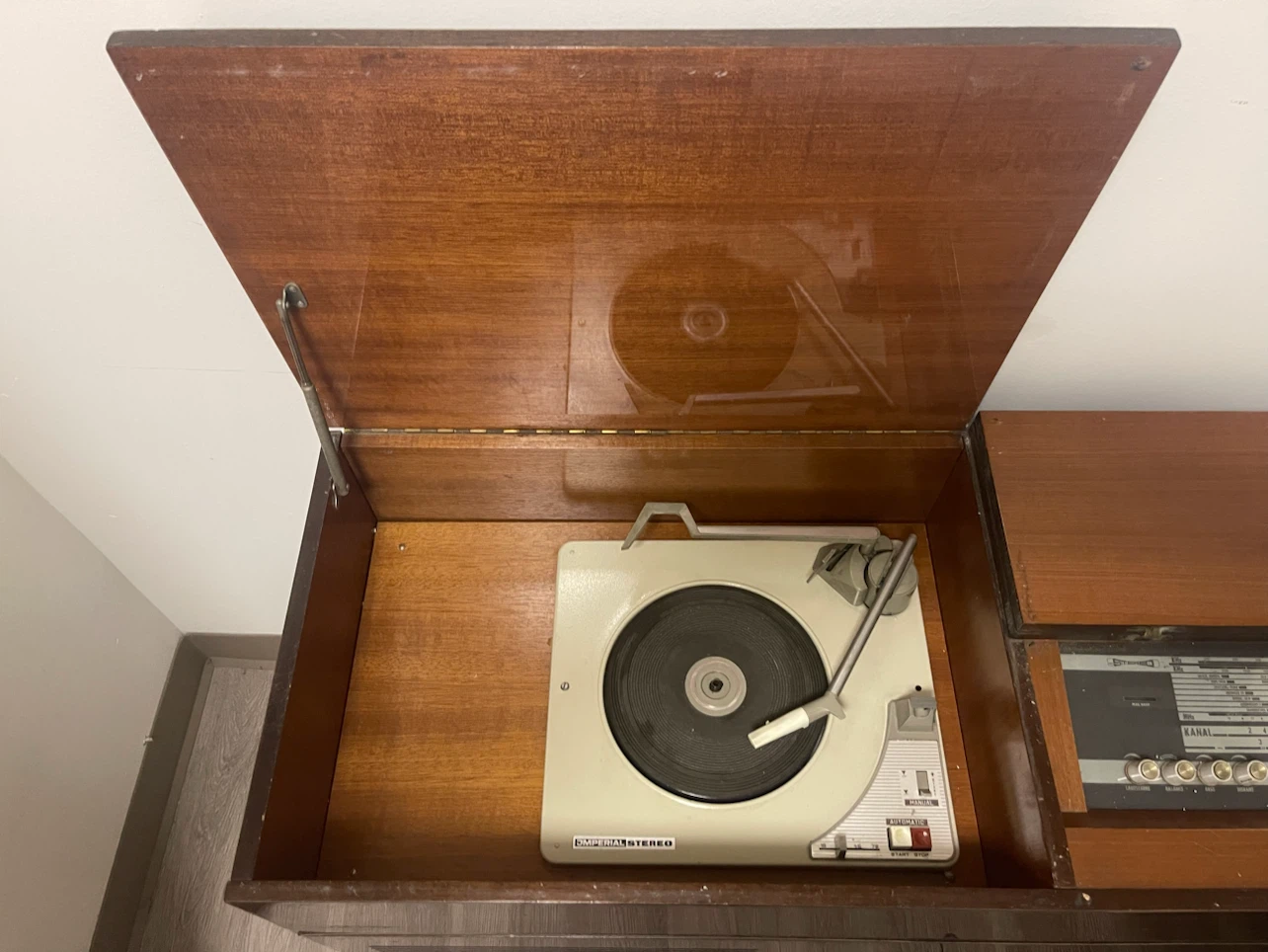 German-made Kuba Imperial stereo console $25 - photo 2