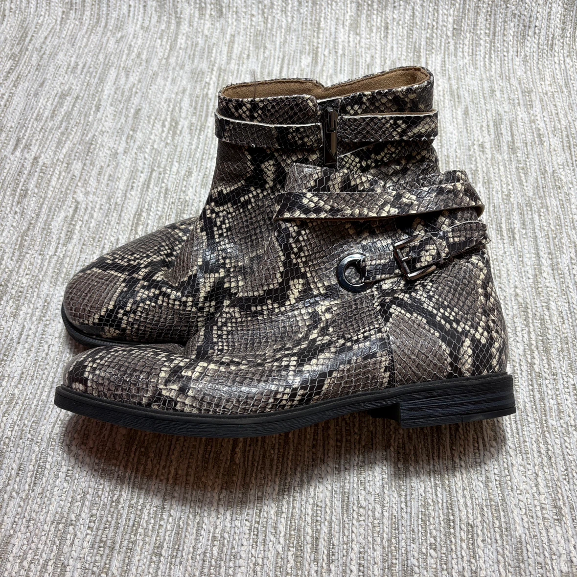 Hush Puppies Snake Print Ankle Boots women’s 9
