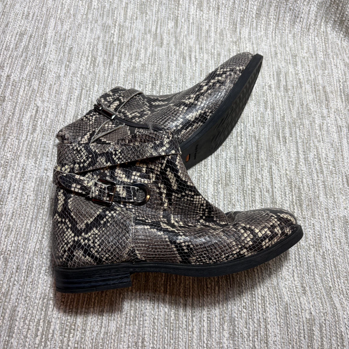 Hush Puppies Snake Print Ankle Boots women’s 9 - photo 2