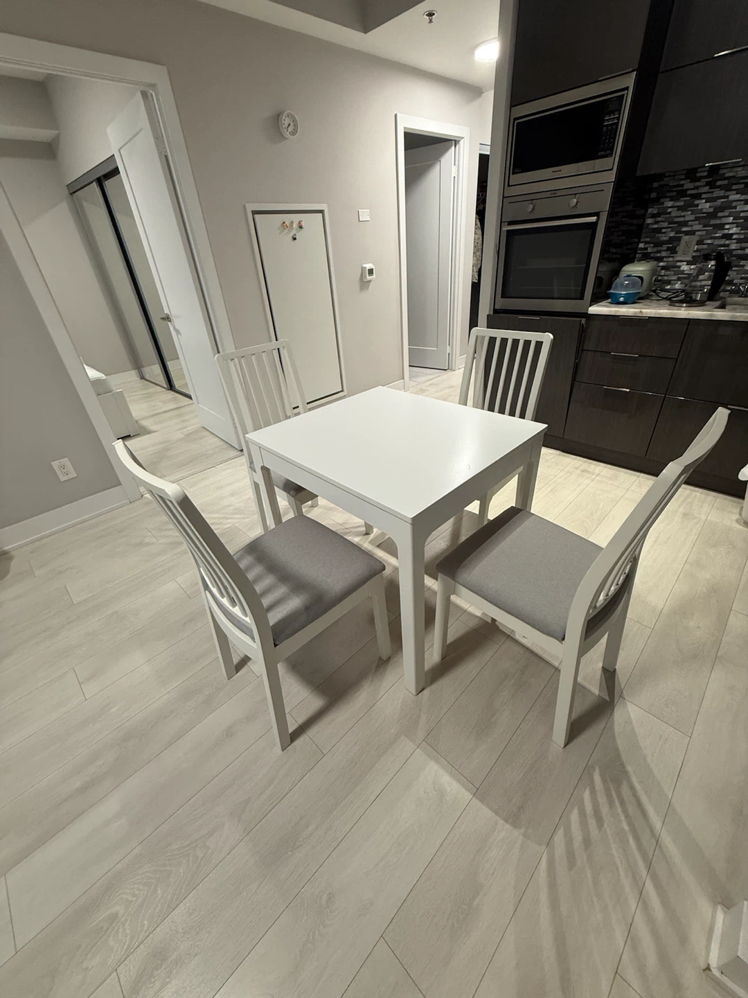 IKEA EKEDALEN Table and 4 Chairs