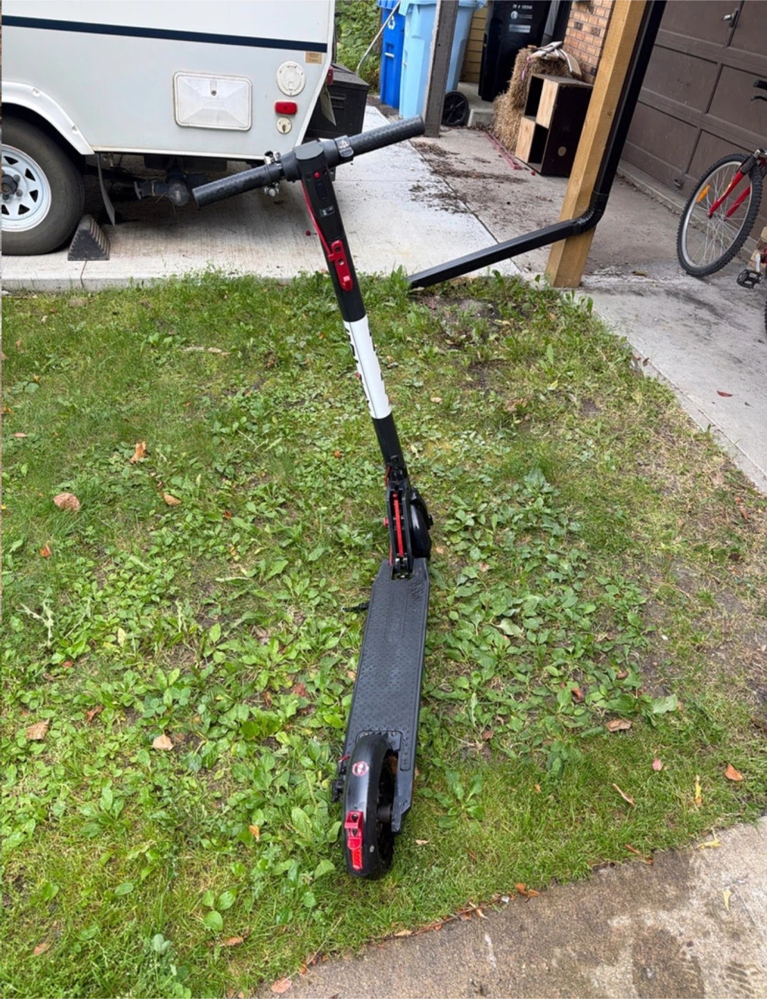 Gotrax Electric Scooter broken - photo 3