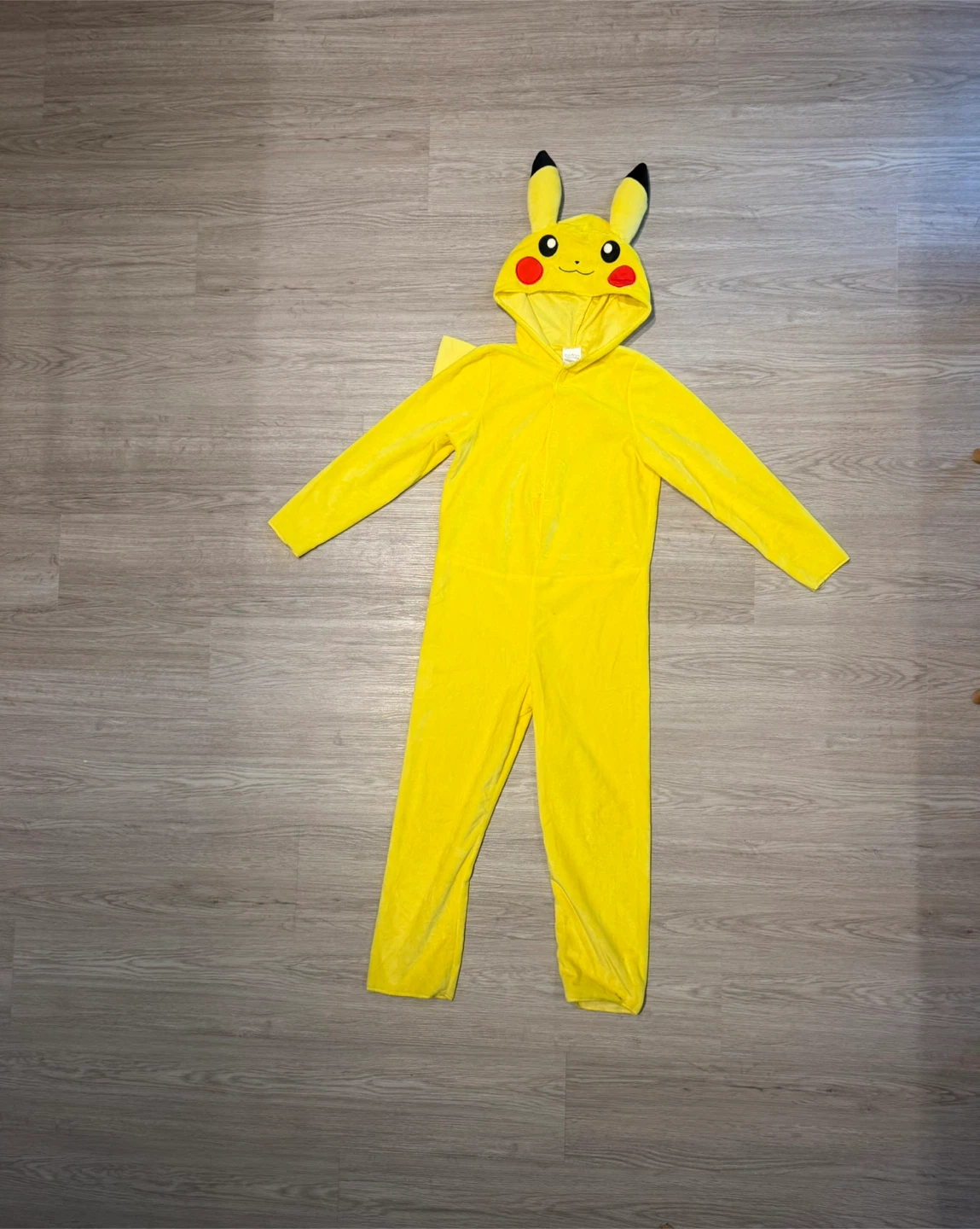 Pikachu Costume M (7-8) - photo 3