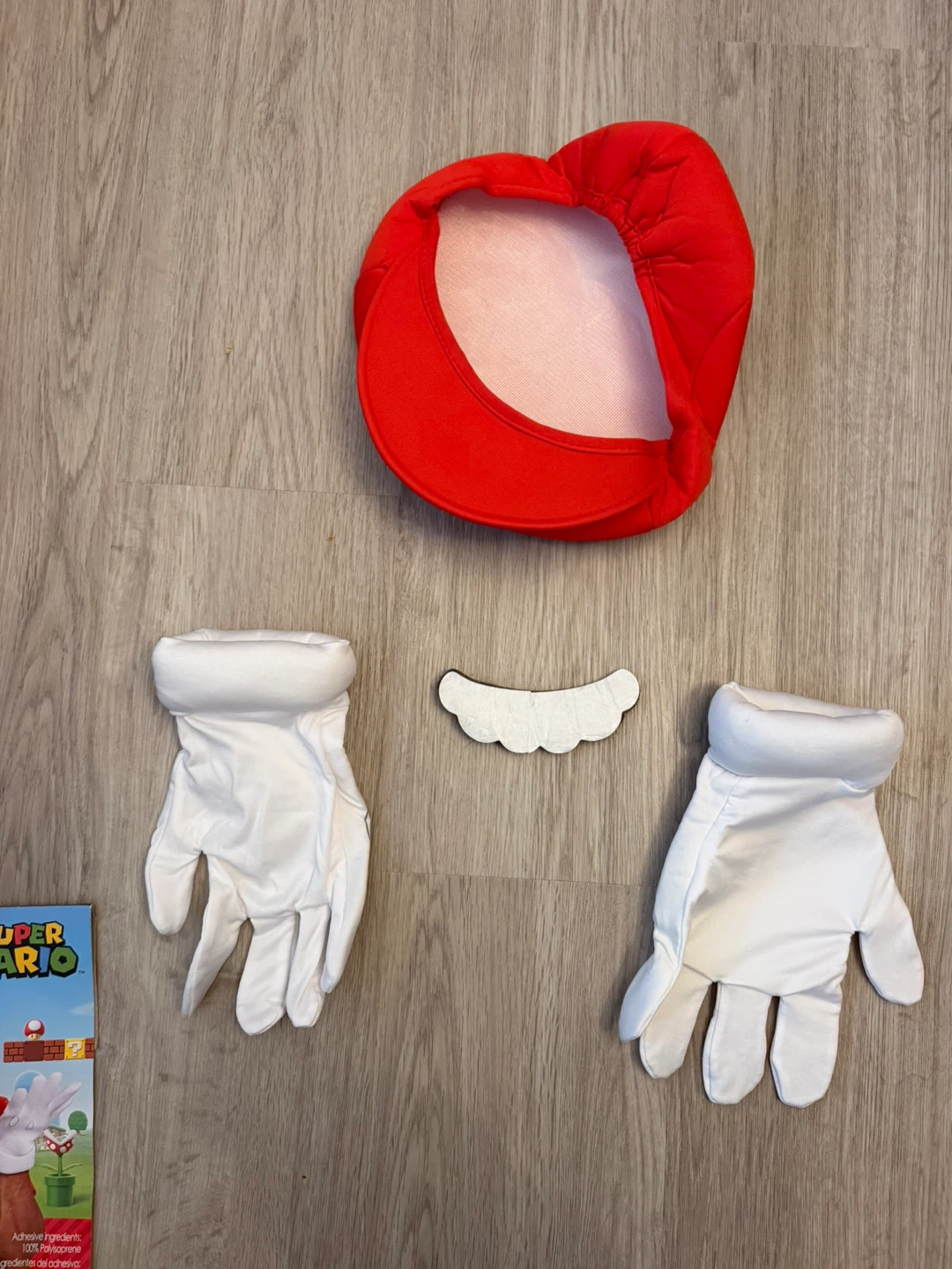 Super Mario Costume Set - photo 3