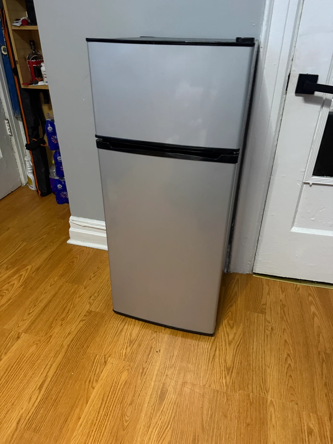 Compact Refrigerator - photo 2