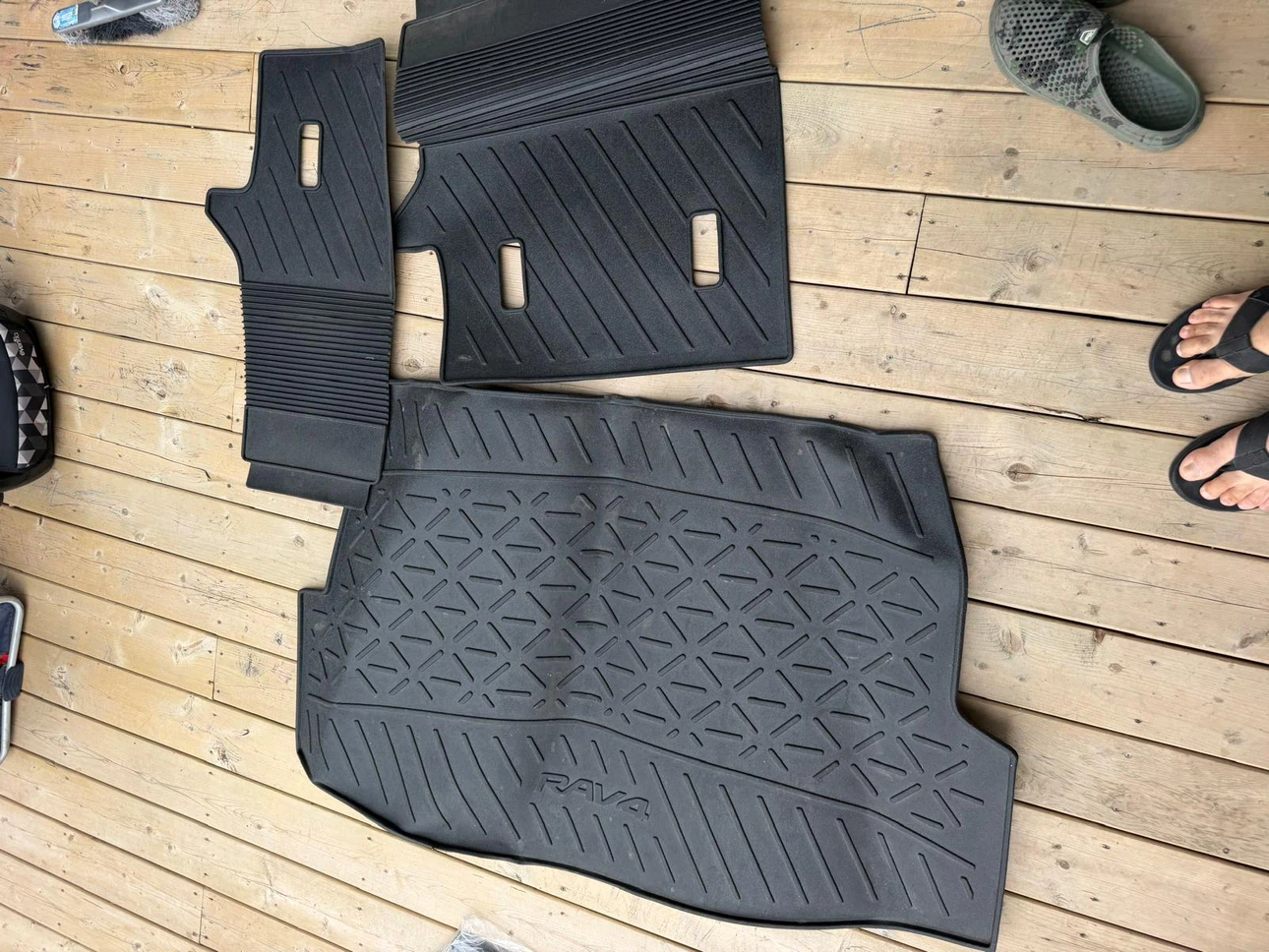 Toyota RAV4 All-Weather Floor Mats Set - photo 3