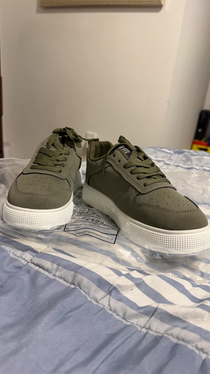Men's Olive Green Sneakers
