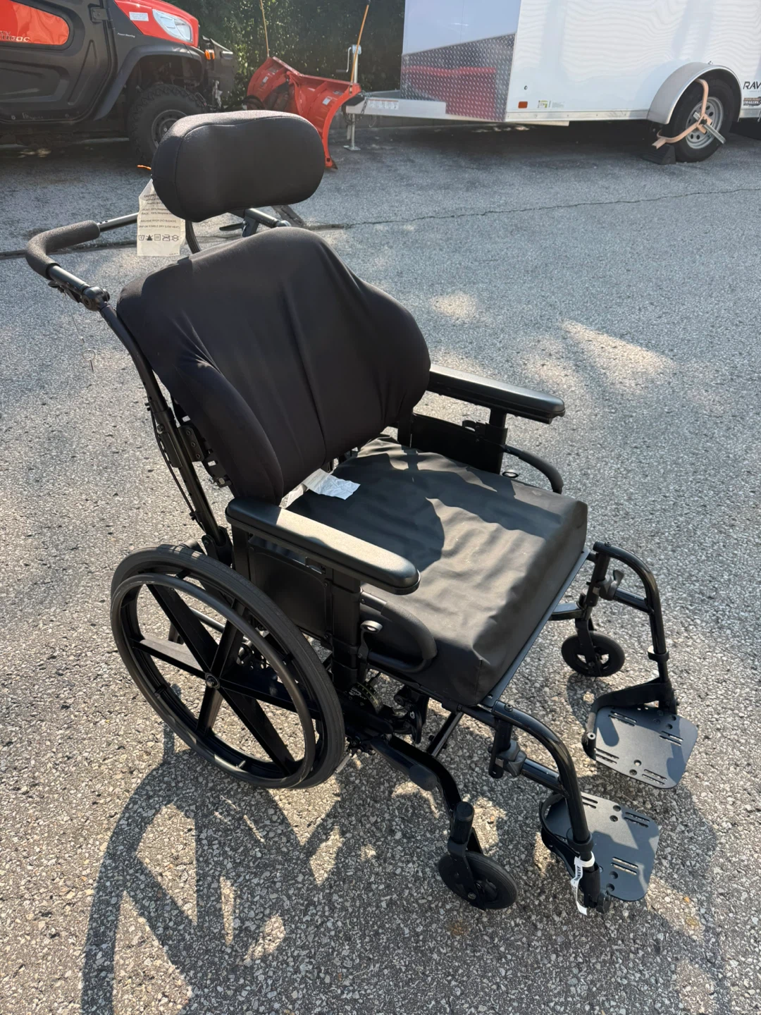 TILT WHEELCHAIR 20” DELIVERY INCLUDED