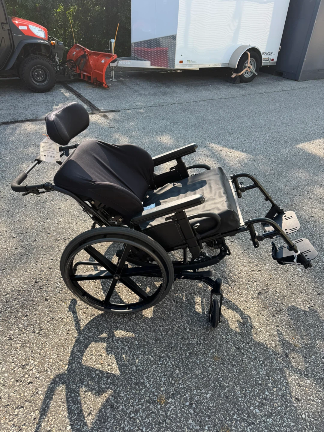 TILT WHEELCHAIR 20” DELIVERY INCLUDED - photo 4