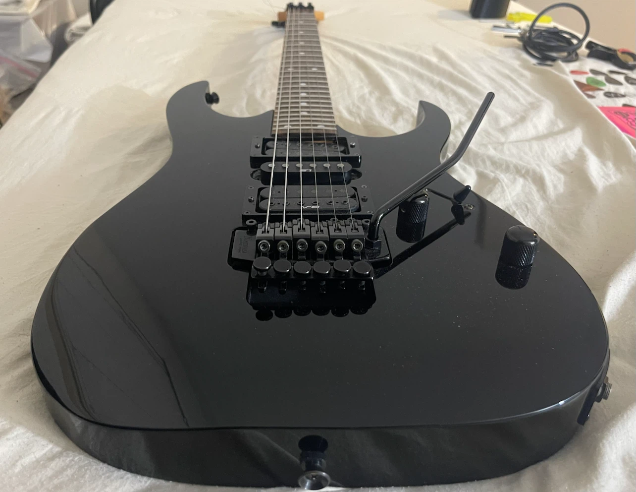 Made In Japan 1999 Ibanez RG470 near-mint + SKB case + extras! - photo 3