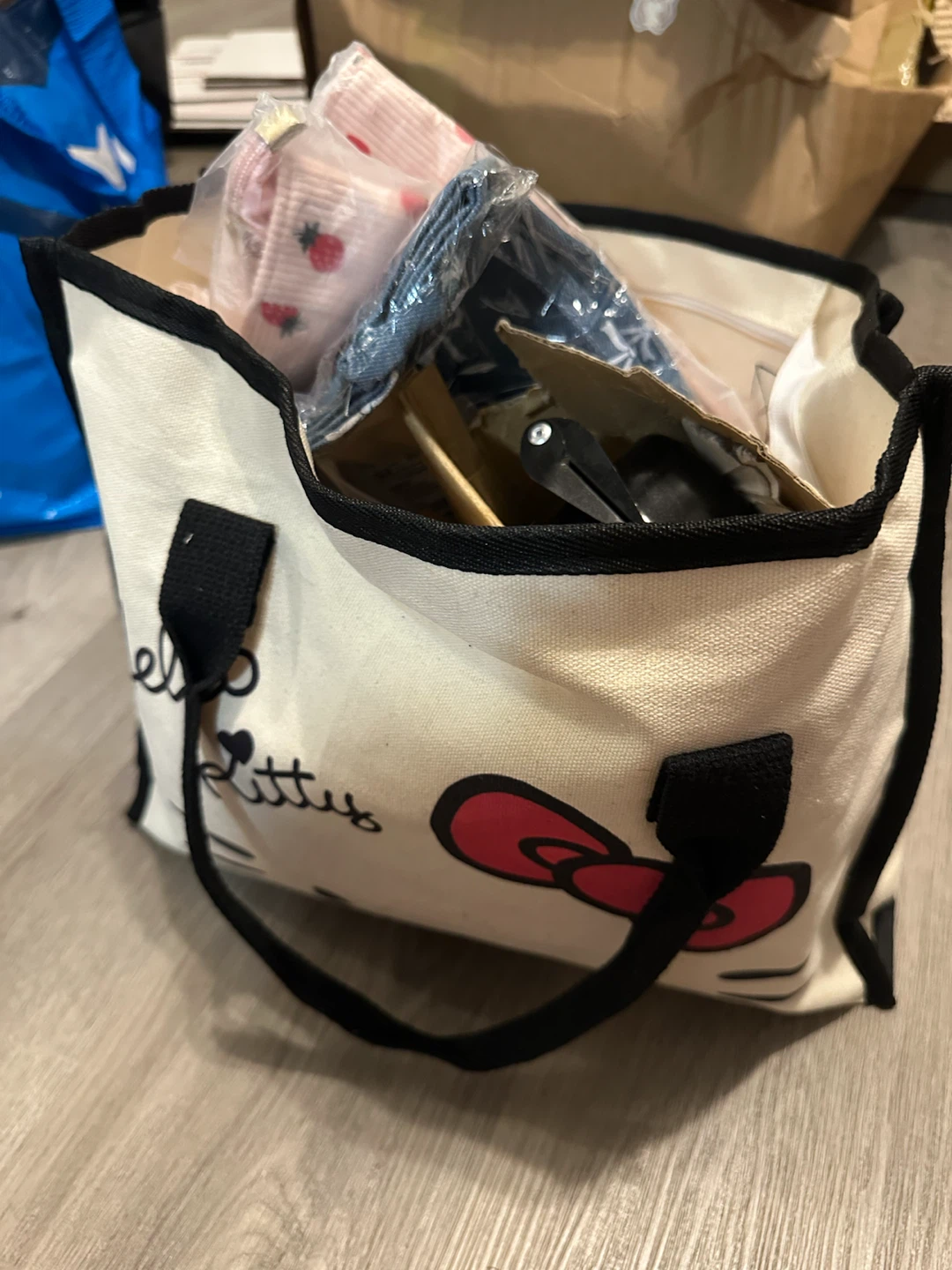 Hello Kitty Mystery Bundle – Bags, Plush & More 🎀