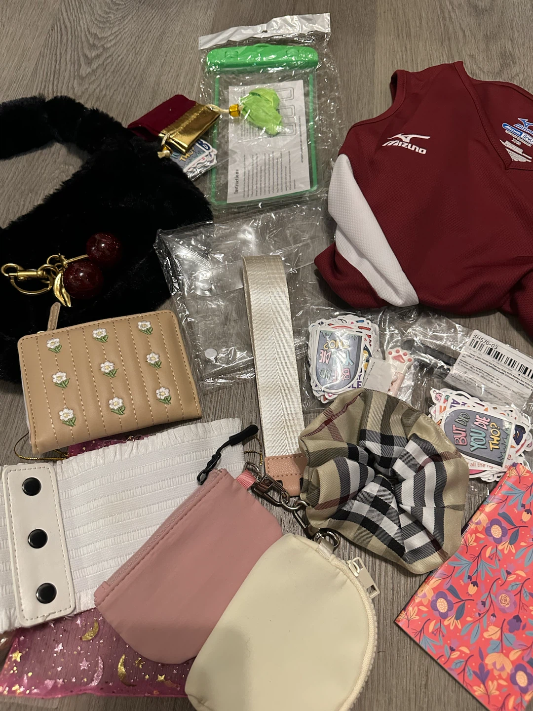 Mystery Reseller Bundle – Bags, Accessories & NWT Mizuno - photo 4