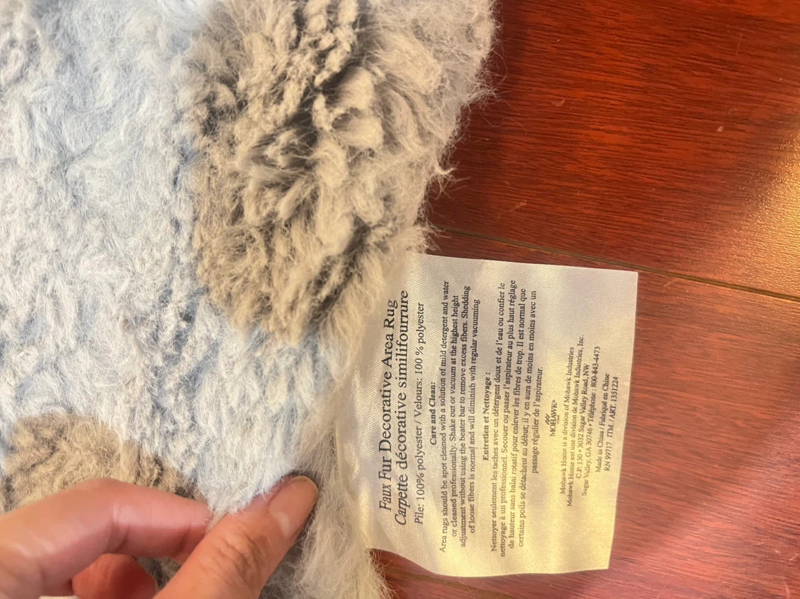 Faux Fur Decorative Area Rug - photo 4