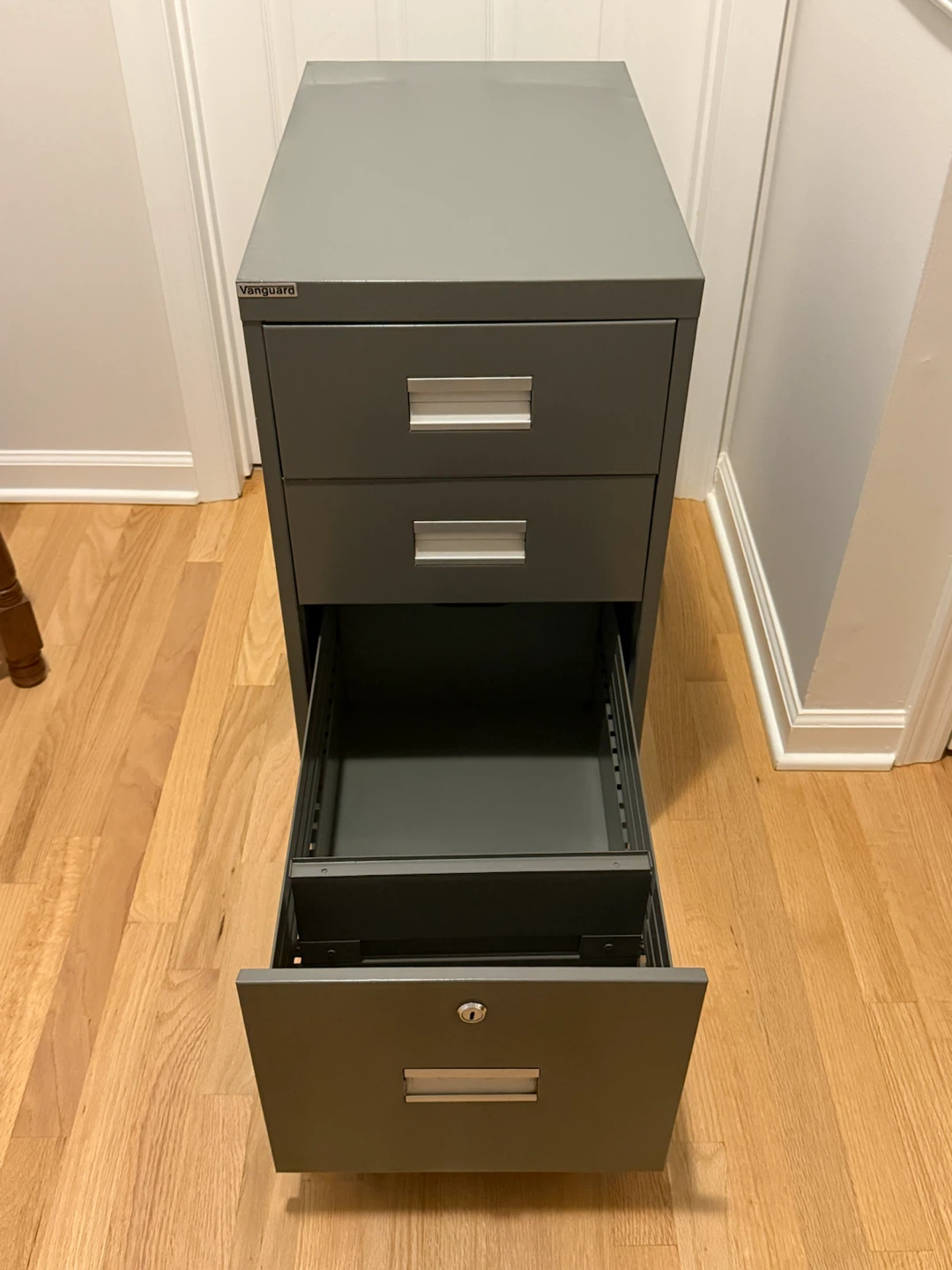 Vanguard 3-Drawer Filing Cabinet - photo 4