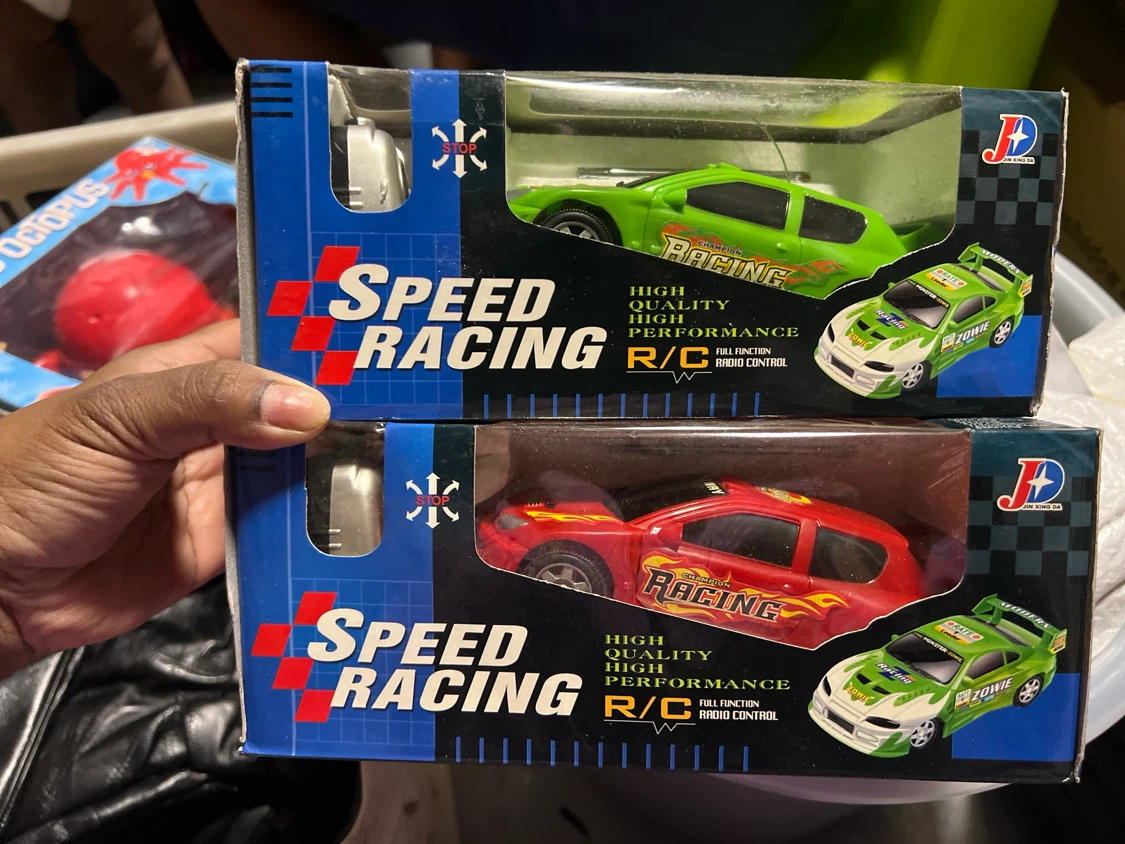 Speed Racing RC Cars (Red and Green)